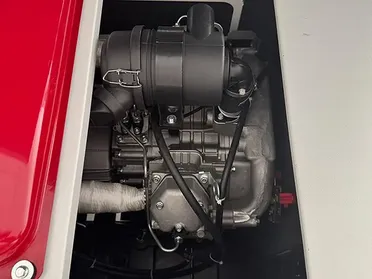 Generador diésel insonorizado (2 cilíndros)